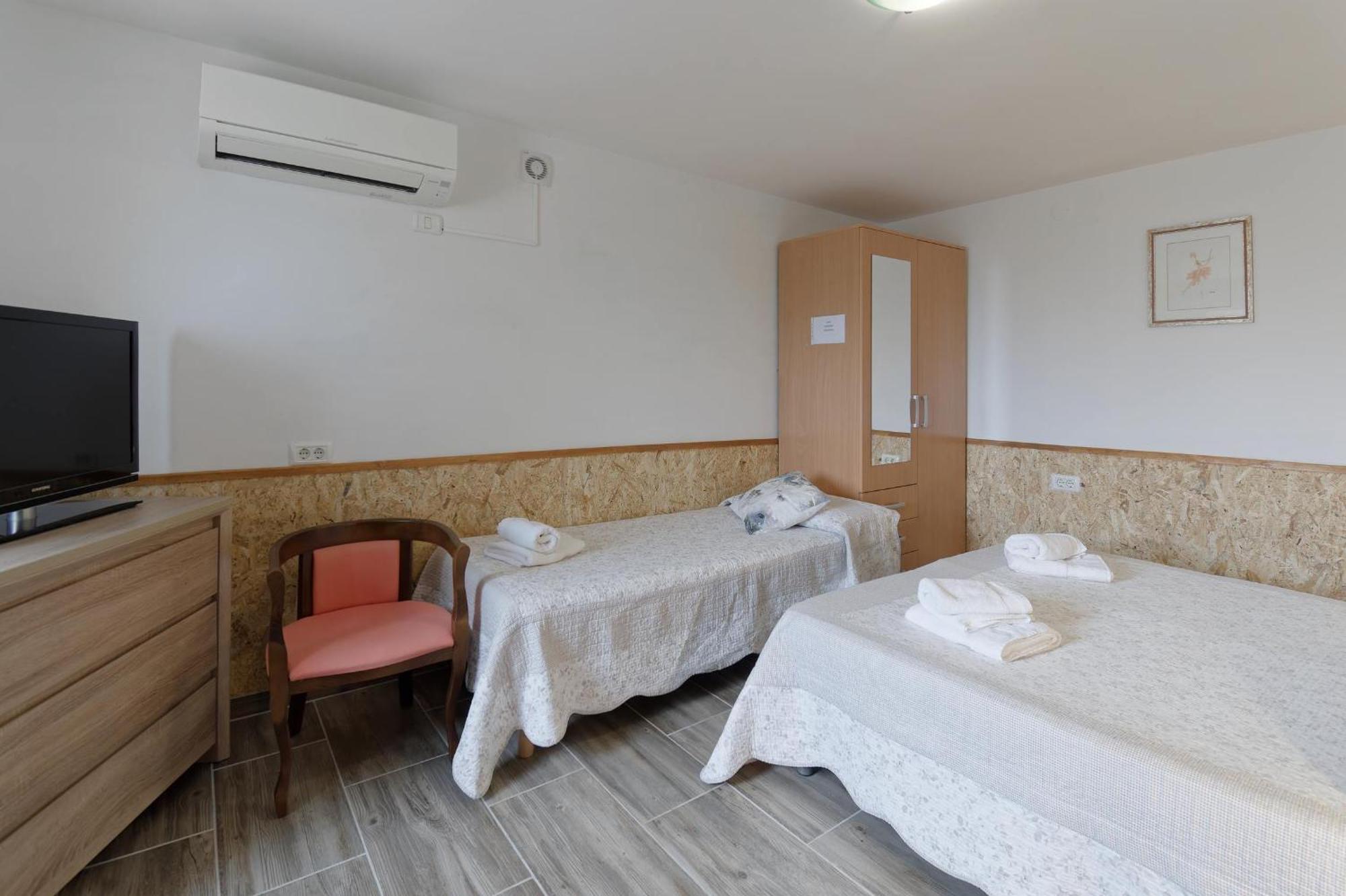 Apartments Smile By Rent Istria Grožnjan Kültér fotó