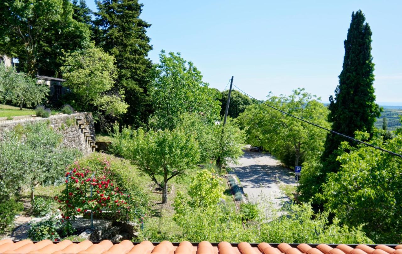 Apartments Smile By Rent Istria Grožnjan Kültér fotó